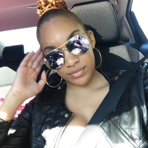 Meet your Posher, Shayla